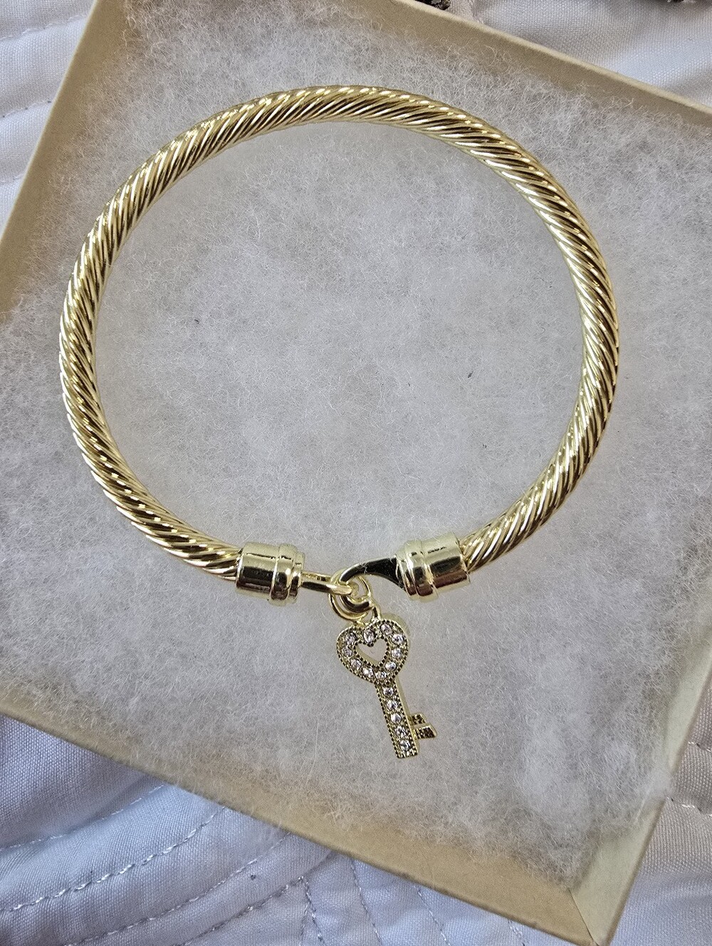 Vintage Gold-Tone Key Charm Bangle With Crystal Key Charm. Stunning Piece